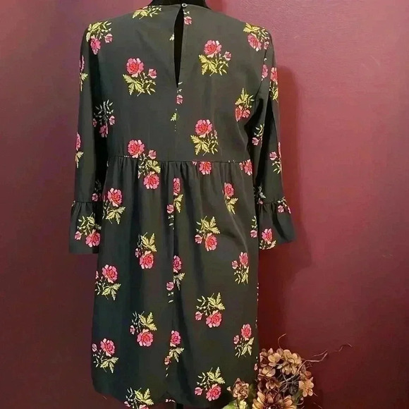 Old Navy Women’s Medium Black Floral Flare 3/4 Sleeve Tunic Shift Dress - Picture 4 of 10